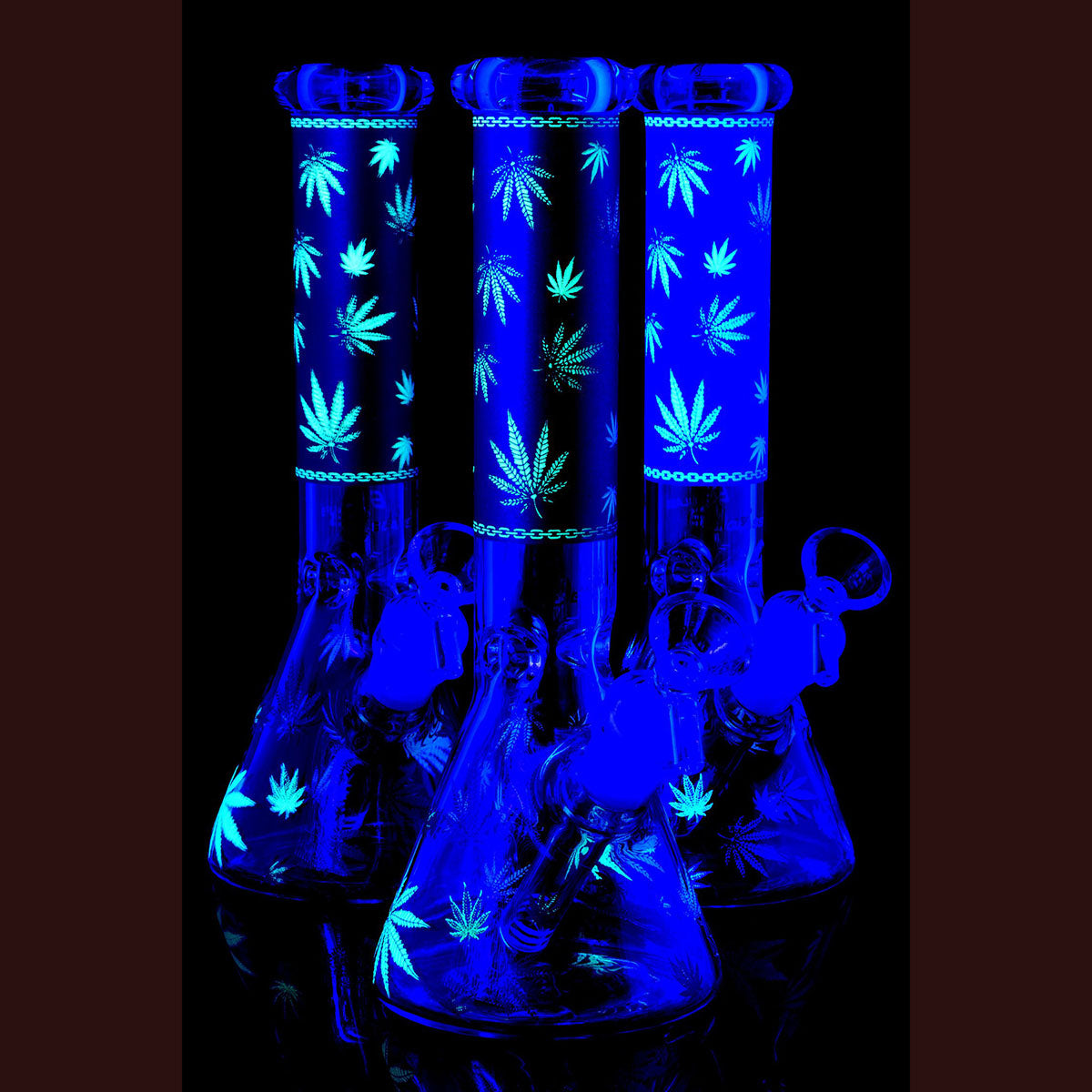 10" Glow in the Dark, Beaker Base Water Pipe with Leaf Design and 5 Pc Accessory Pack #WP150