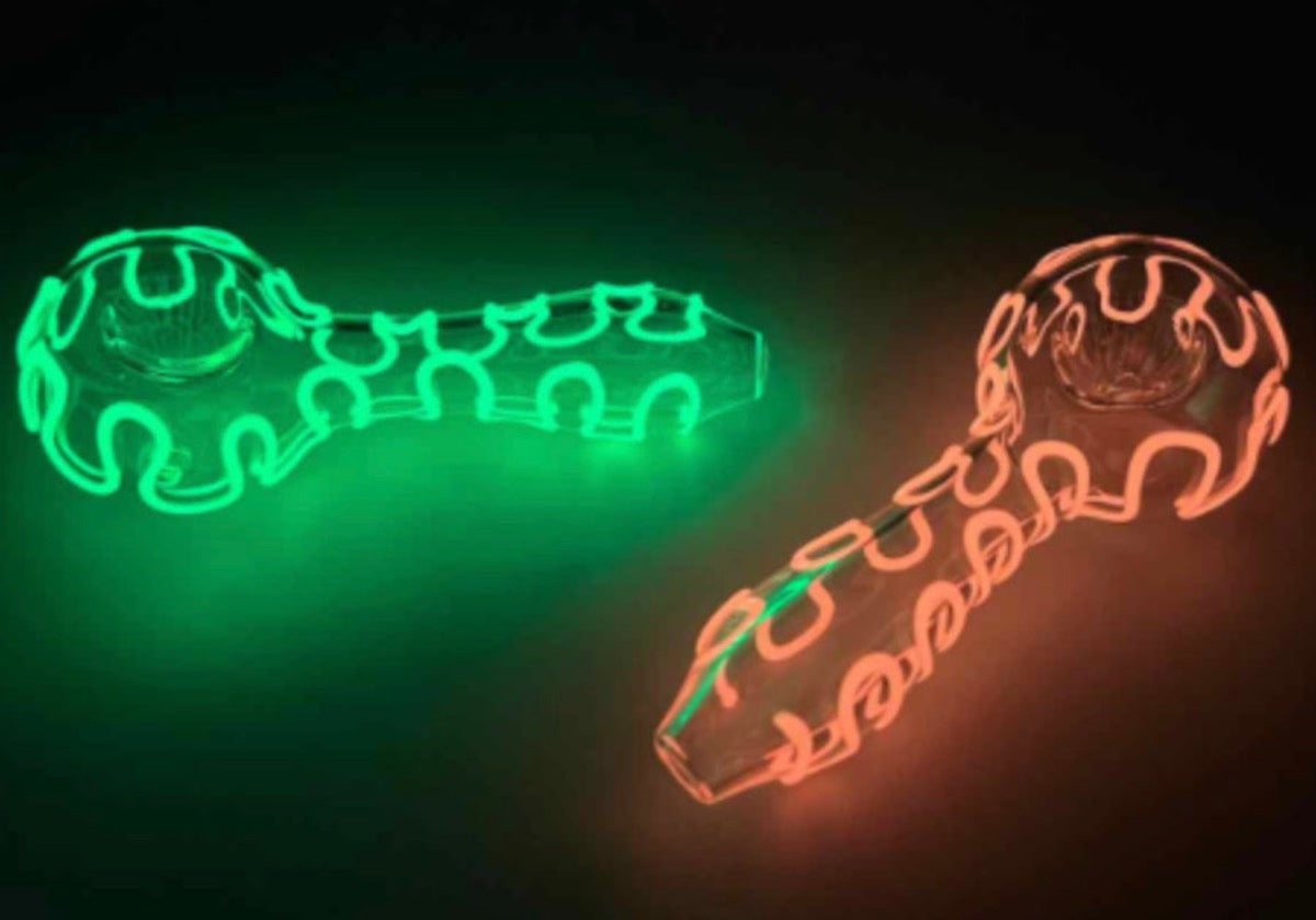 5” Glow-in-the-Dark Glass Swirls Hand Pipe [HP-G-173]