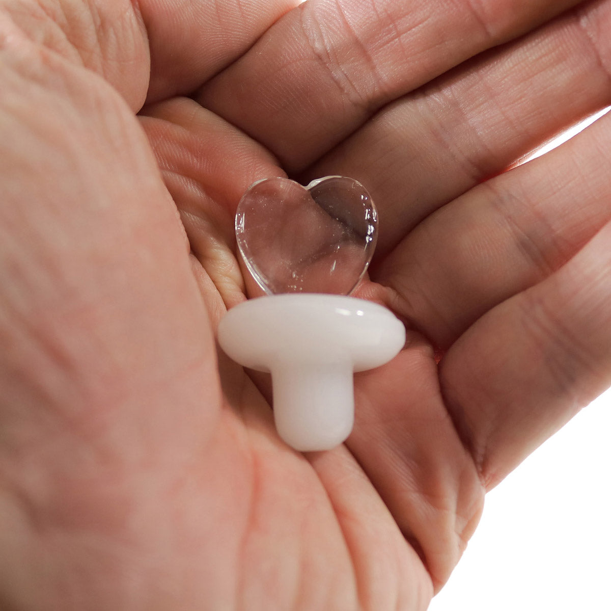 #CC42 27.5mm, Glass Spinner "Heart Shaped" Carb Cap in Assorted Colors